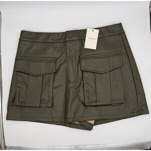 NWT Idem Ditto Green Faux Leather Skorts Women's Size Large Pockets Streetwear